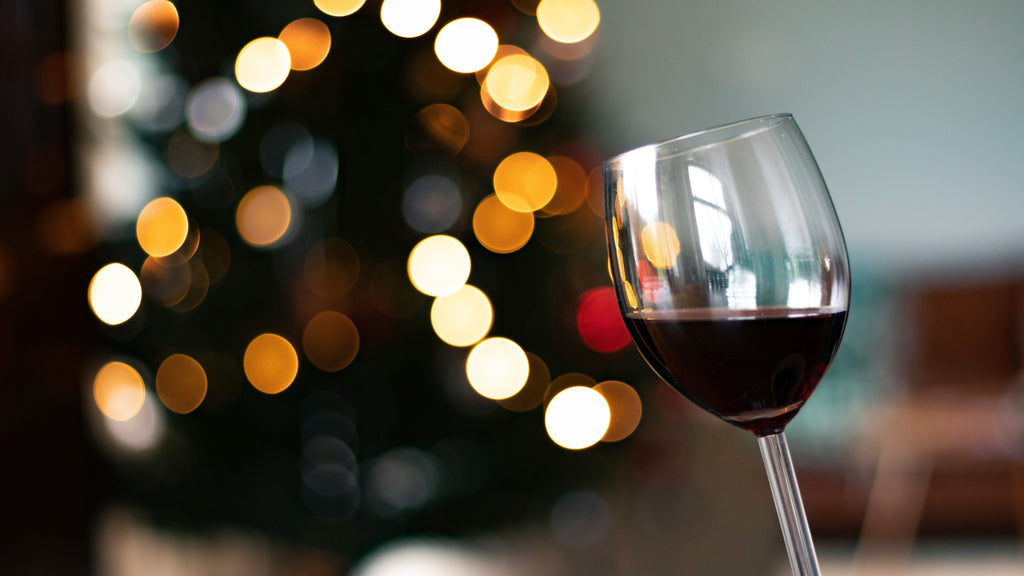 Vinterhygge med vin – rødvine, stearinlys og langsomme aftener